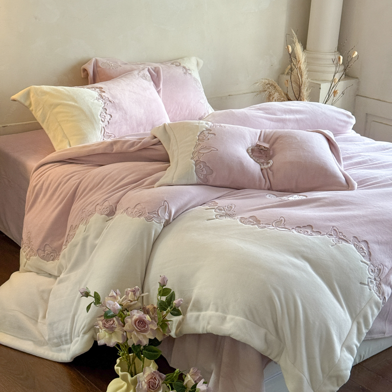 LF 0571 新款全消光慕斯牛奶绒四件套 蝶影迷踪-薄雾紫