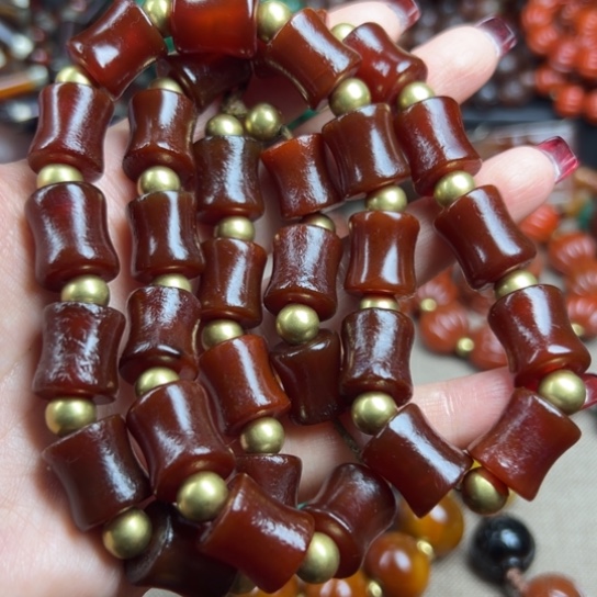 玛瑙/玉髓颈饰未镶嵌