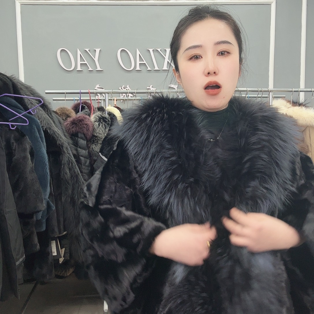 姚小妖家高端皮草