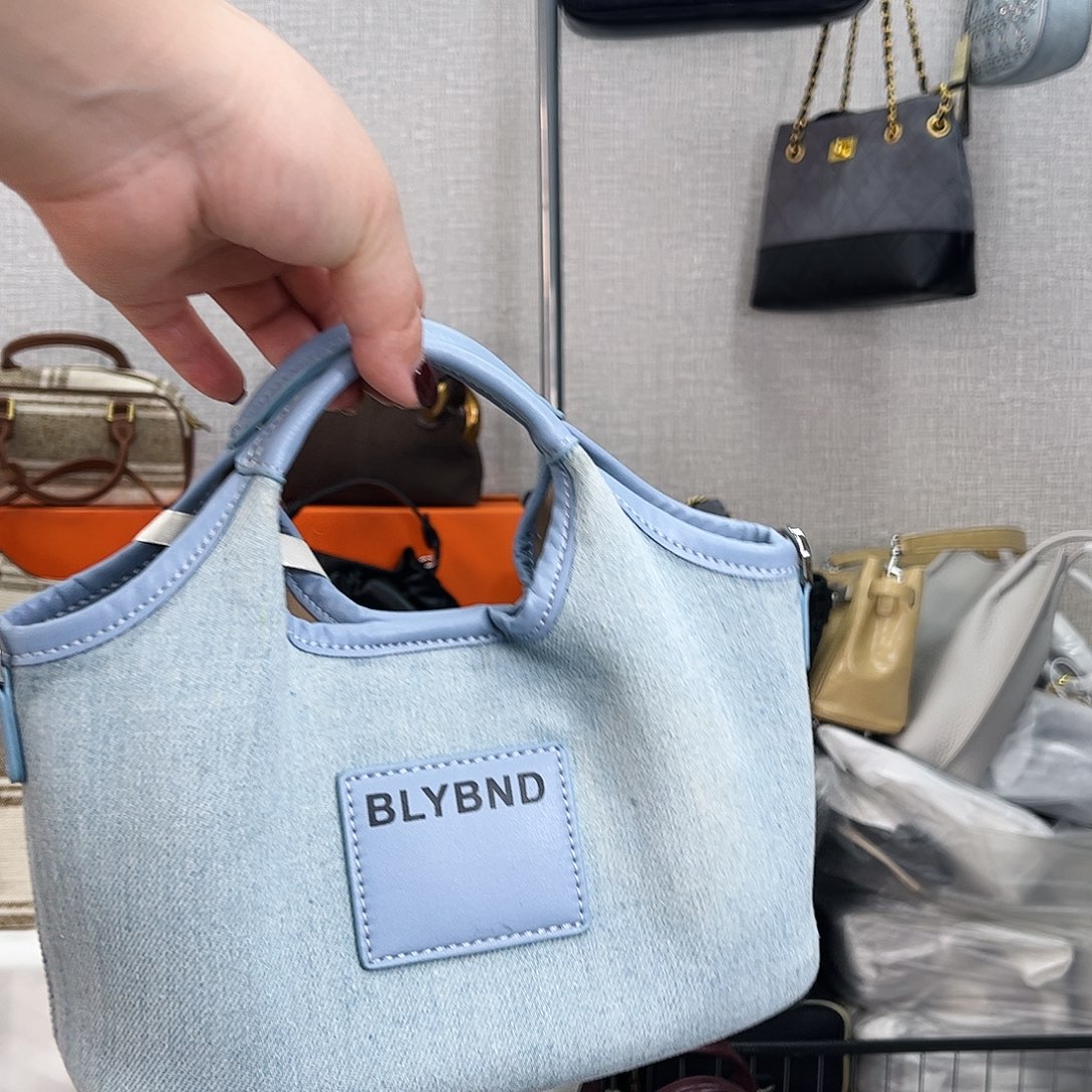 蚕丝广州孤品特价（微瑕介意勿拍）