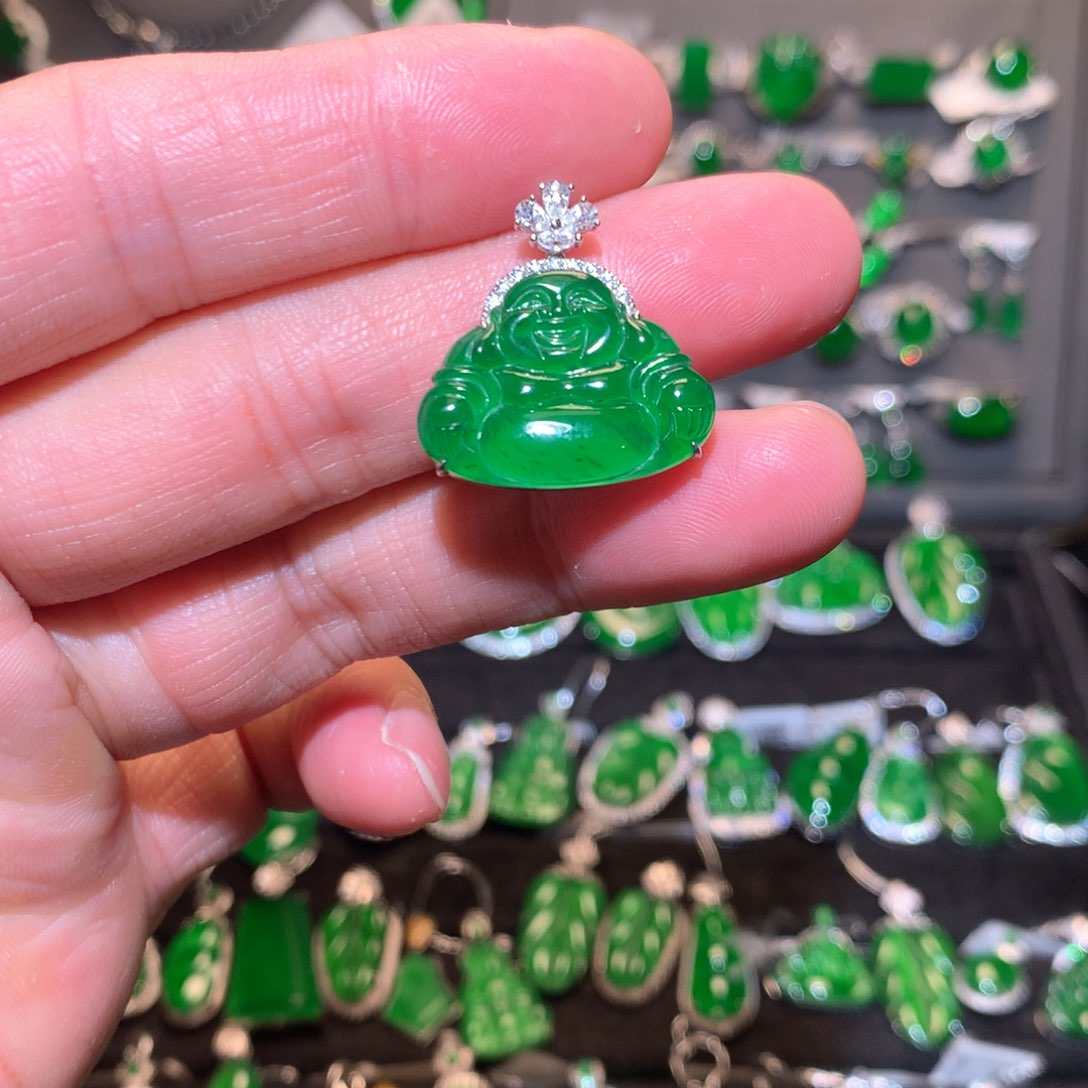 翡翠吊坠(不含链)18K金镶嵌天然翡翠