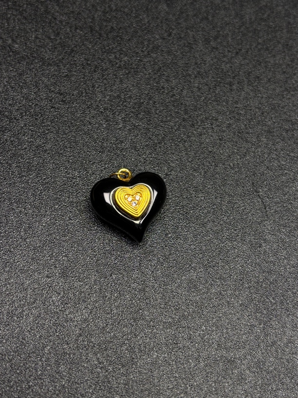 18k金 Au750 黑色桃花吊坠 送银项链 z734