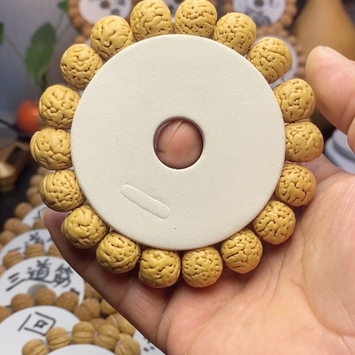 【闪购商品】?桃核雕刻手串手链