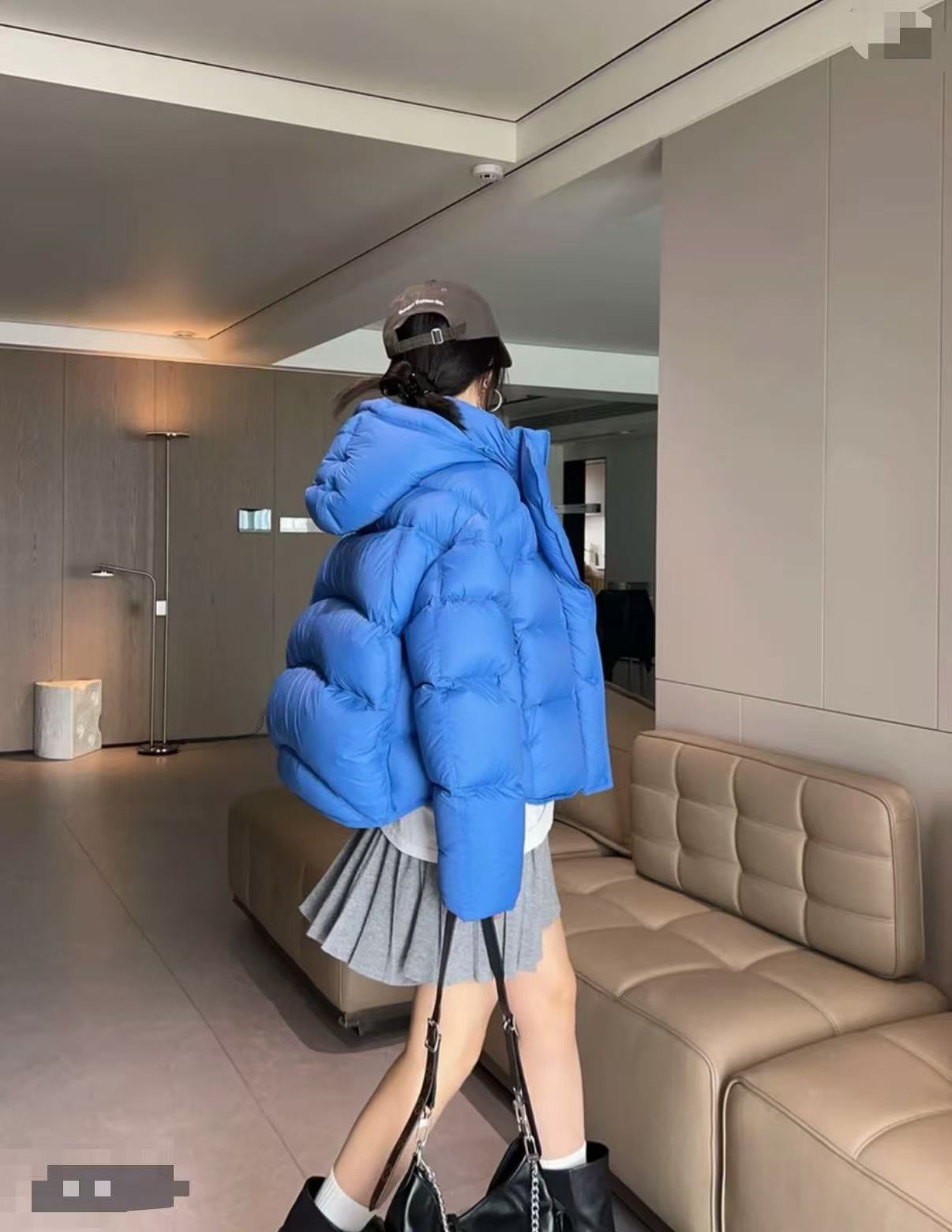 2025新款时尚百搭保暖短款云感泡芙高品质显气质厚款冬季羽绒服