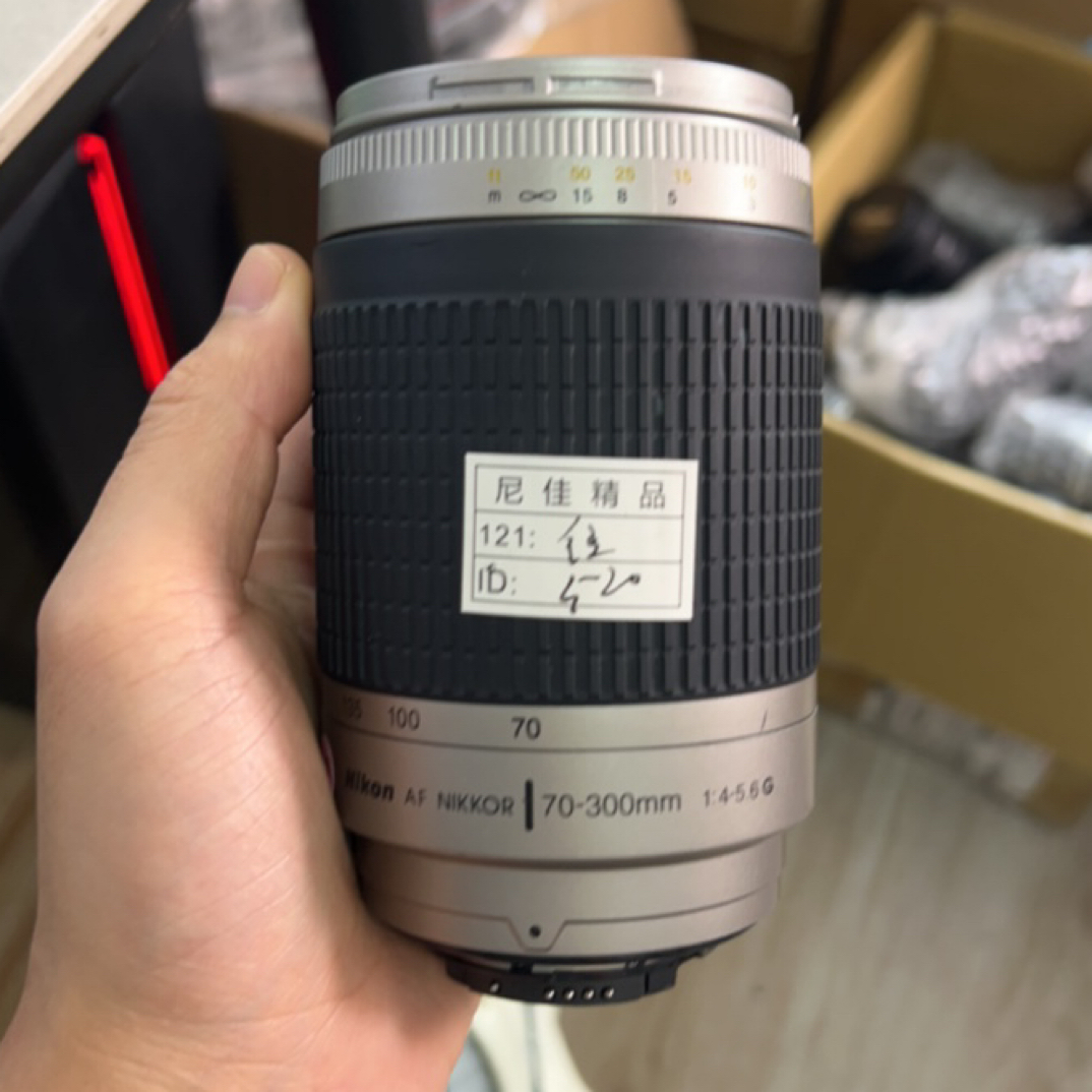 9新 Nikon/尼康 Canon/佳能 - 卡口 二手单反相机/镜头（无配件）