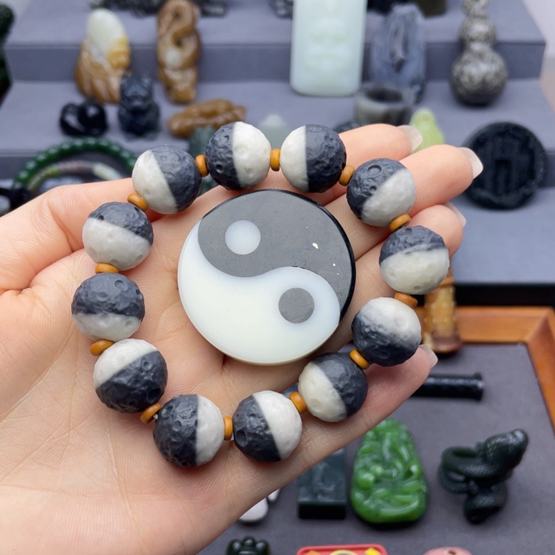 和田玉未镶嵌颈饰小*菜