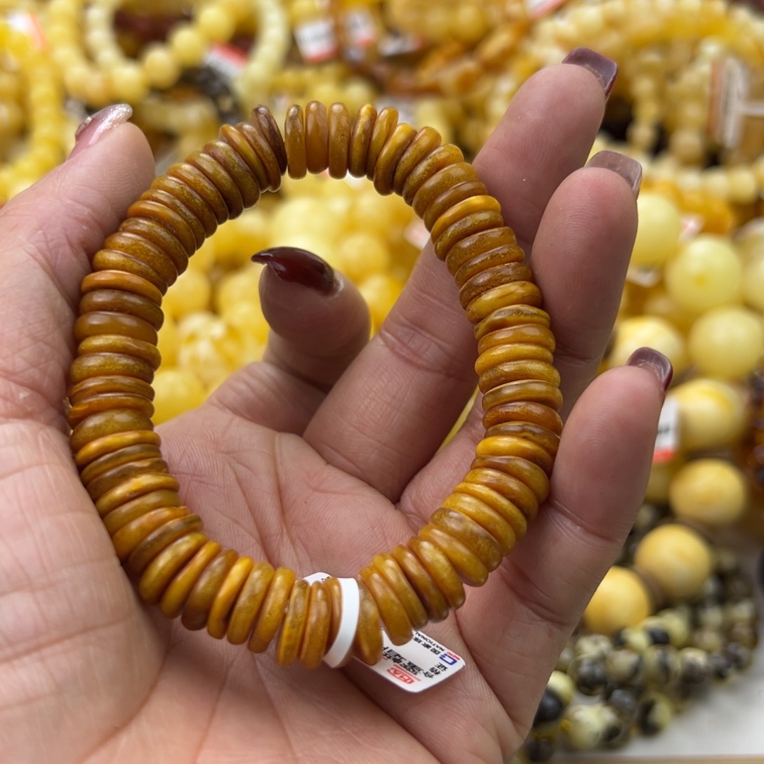 琥珀珠宝奇石未镶嵌