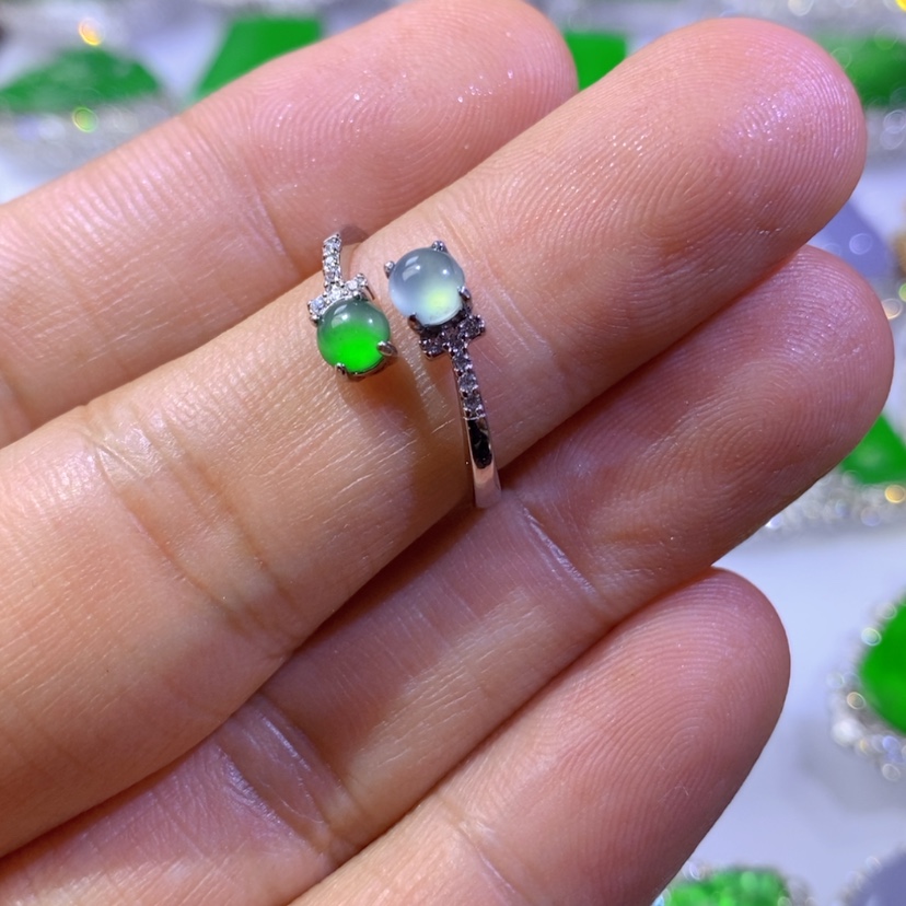 【闪购商品】翡翠挂件银S925镶嵌天然翡翠