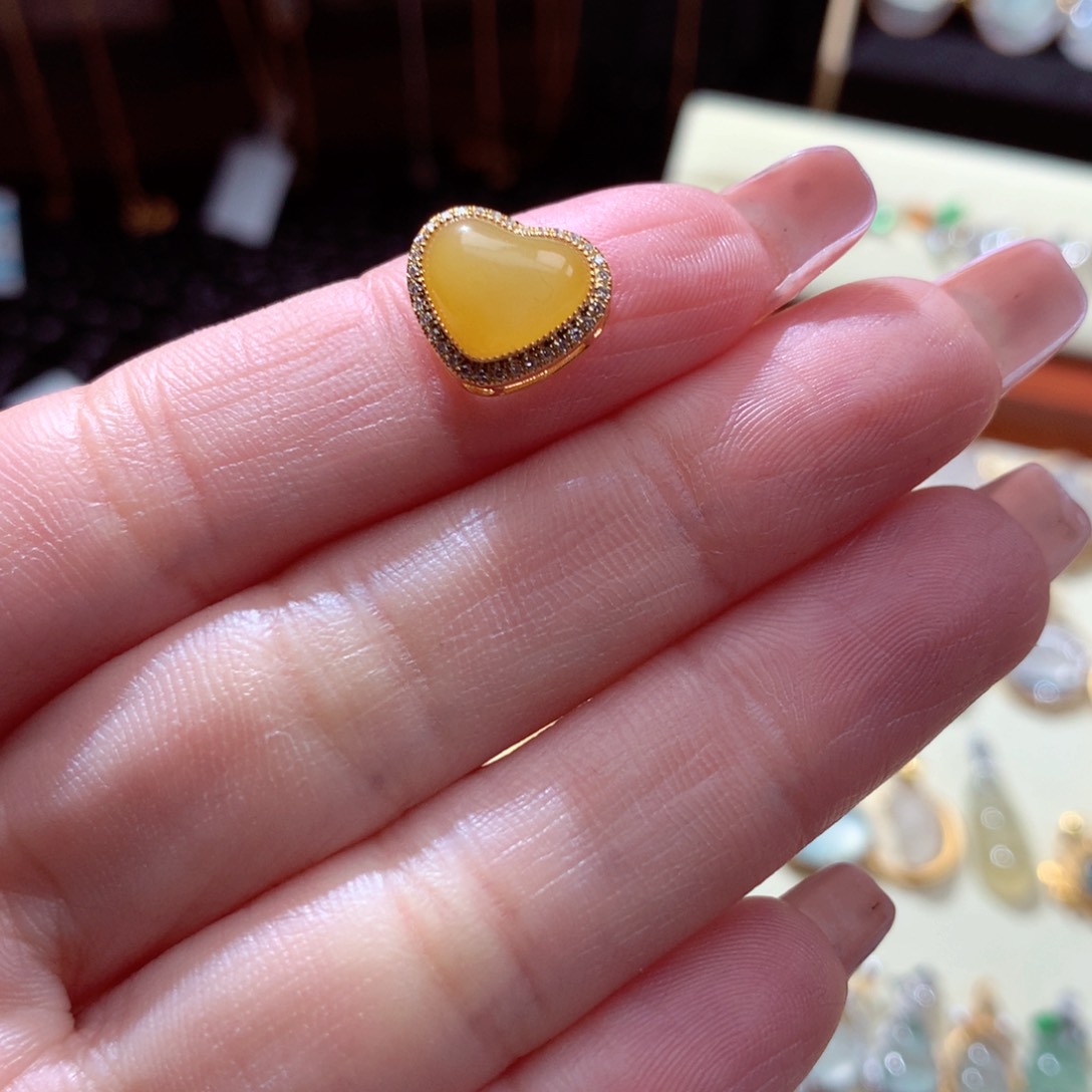 翡翠颈饰18K金镶嵌?***?翡翠