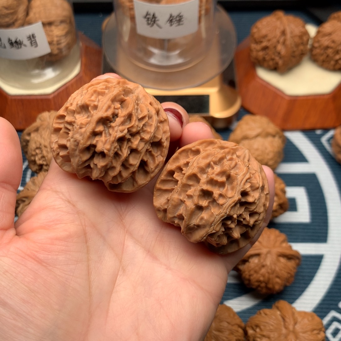 文玩核桃把件苹果园