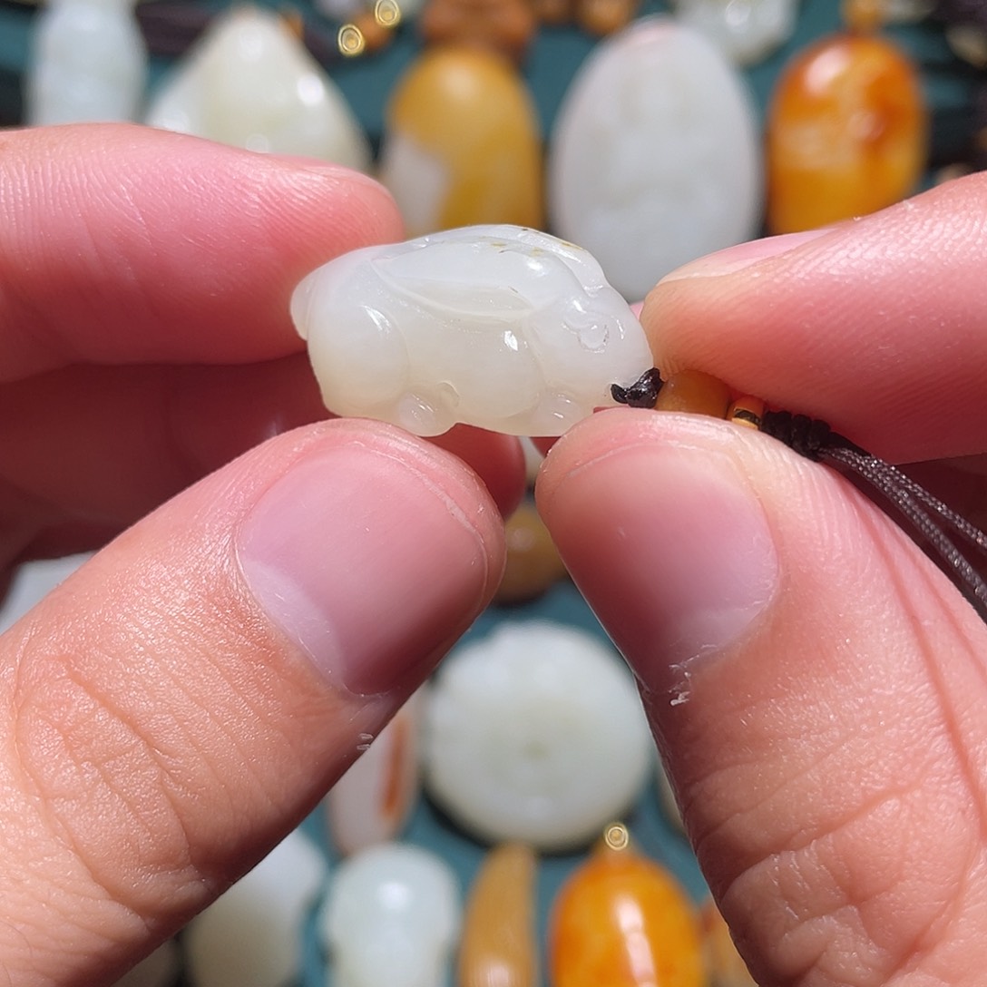 和田玉挂件未镶嵌