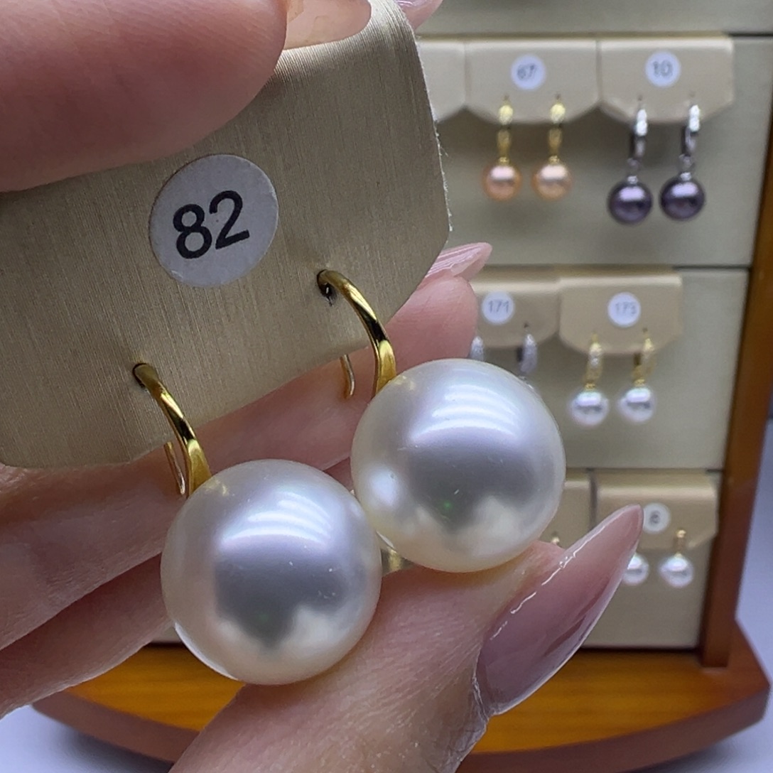 银S925镶嵌耳饰淡水珍珠