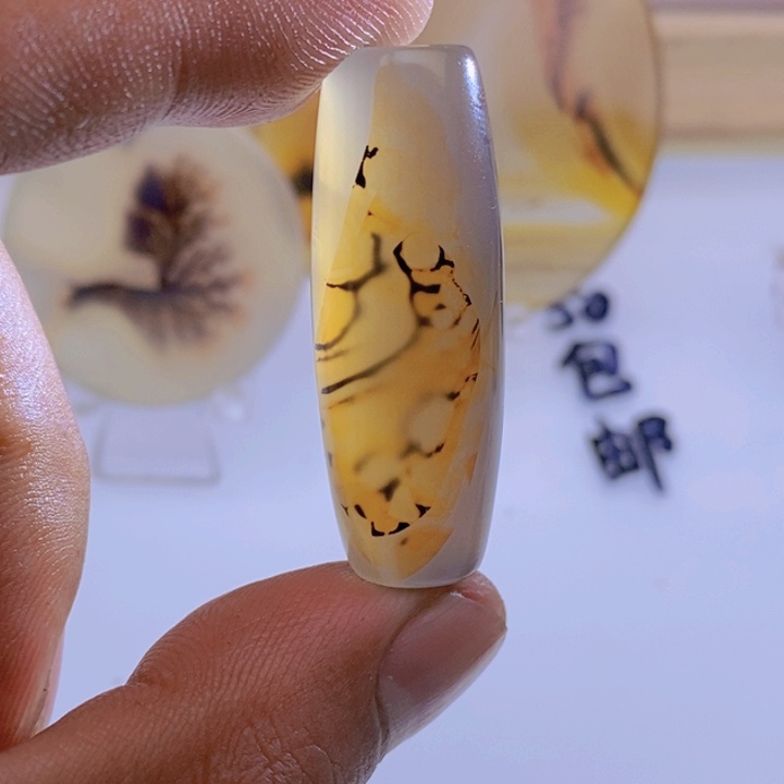 玛瑙/玉髓颈饰未镶嵌