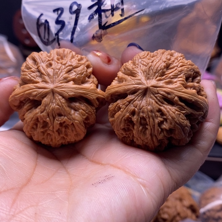 吊坠文玩核桃粗筋