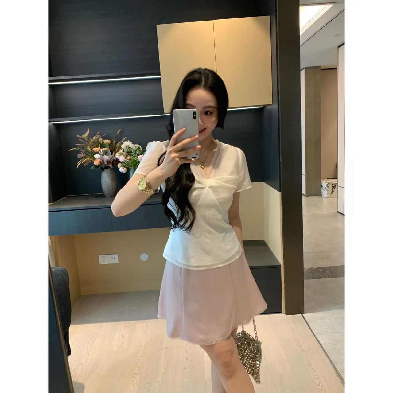 XINYI【白茶少女】夏季薄纱上衣+缎面短半裙显瘦套装女X625A09755