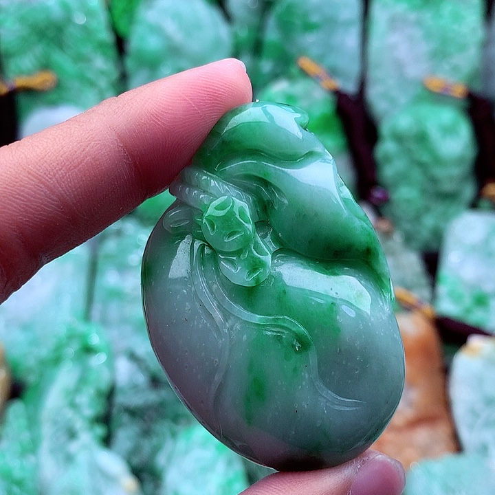 翡翠吊坠(不含链)未镶嵌