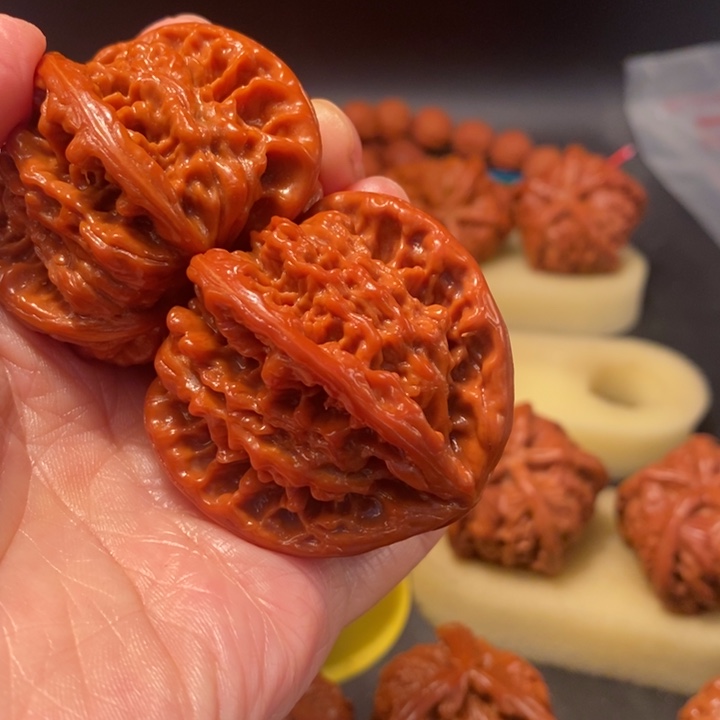 关***月猴头核桃吊坠工艺核桃