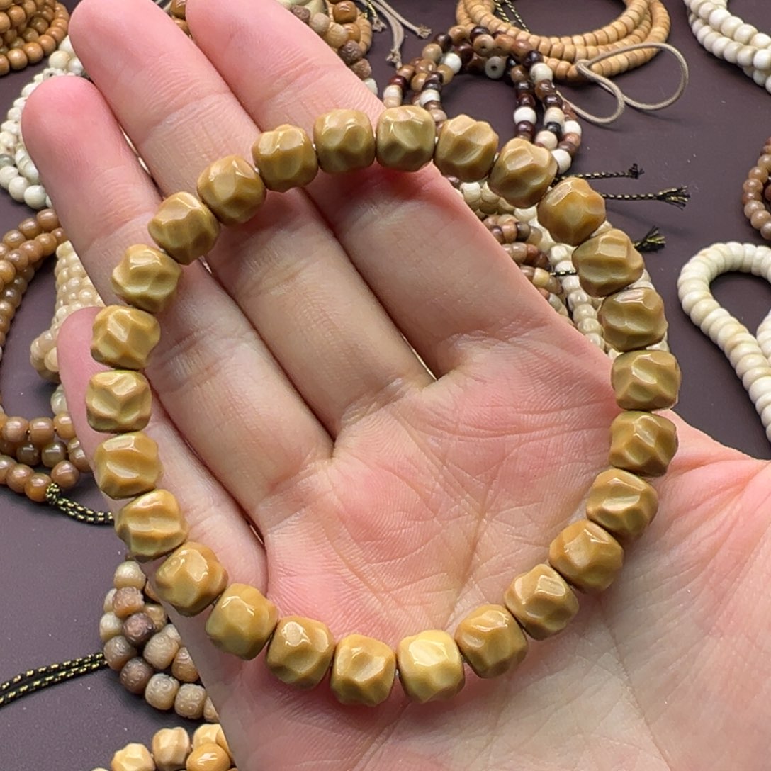 果***吖龙脊菩提吊坠无相