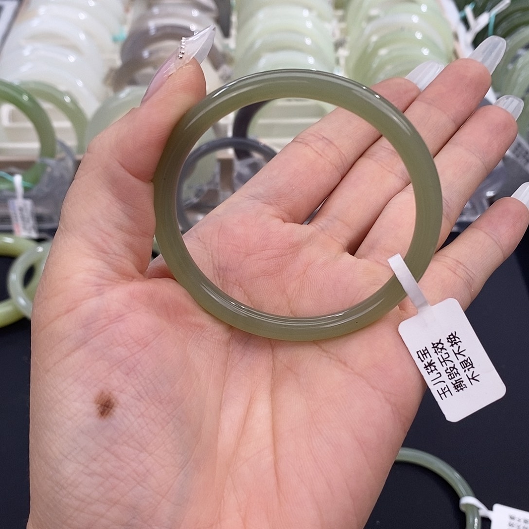 和田玉手镯未镶嵌53.54