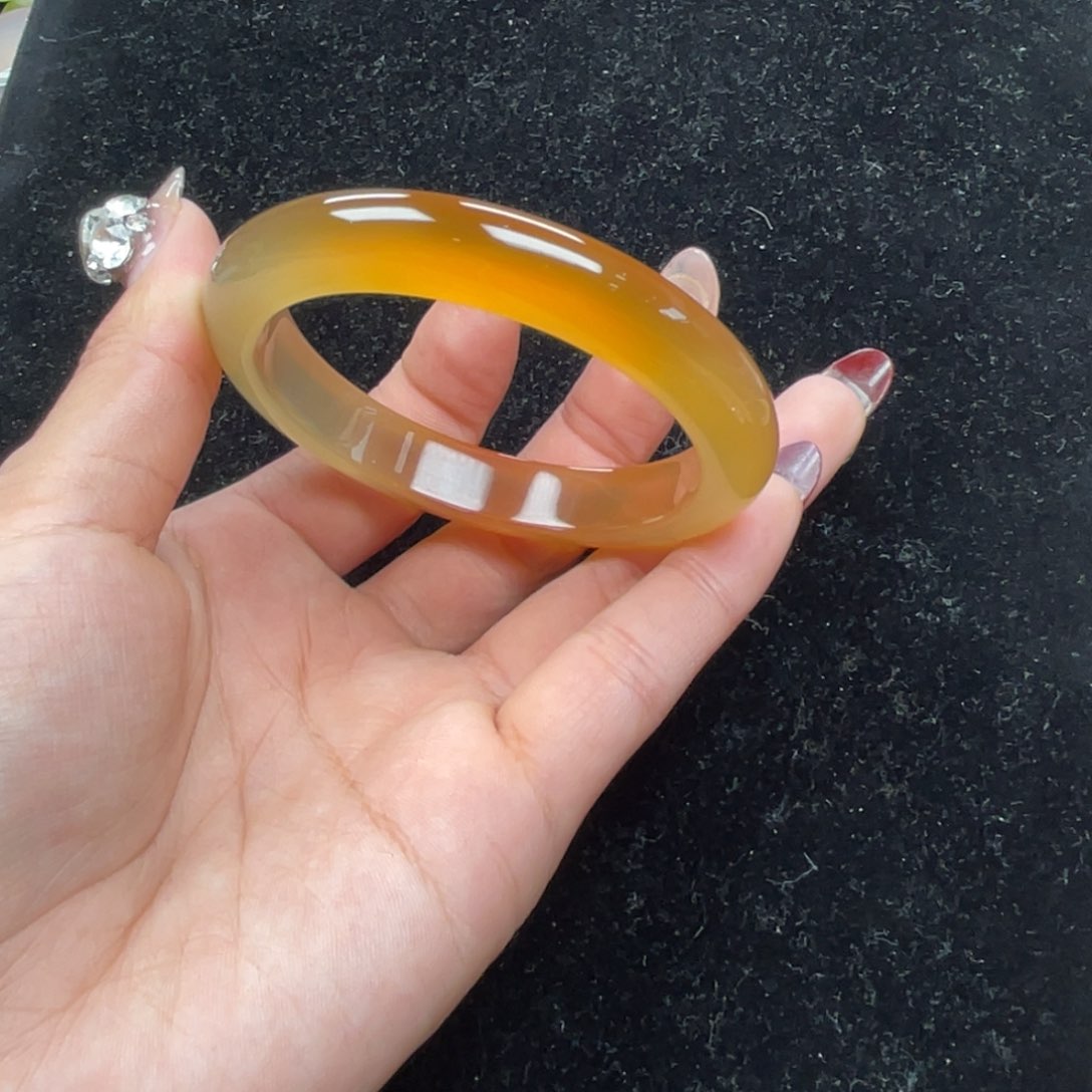 玛瑙/玉髓手镯未镶嵌