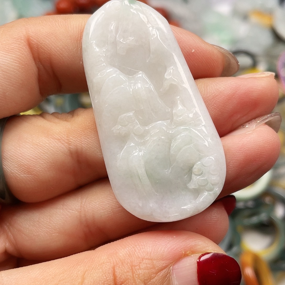 翡翠颈饰未镶嵌翡翠