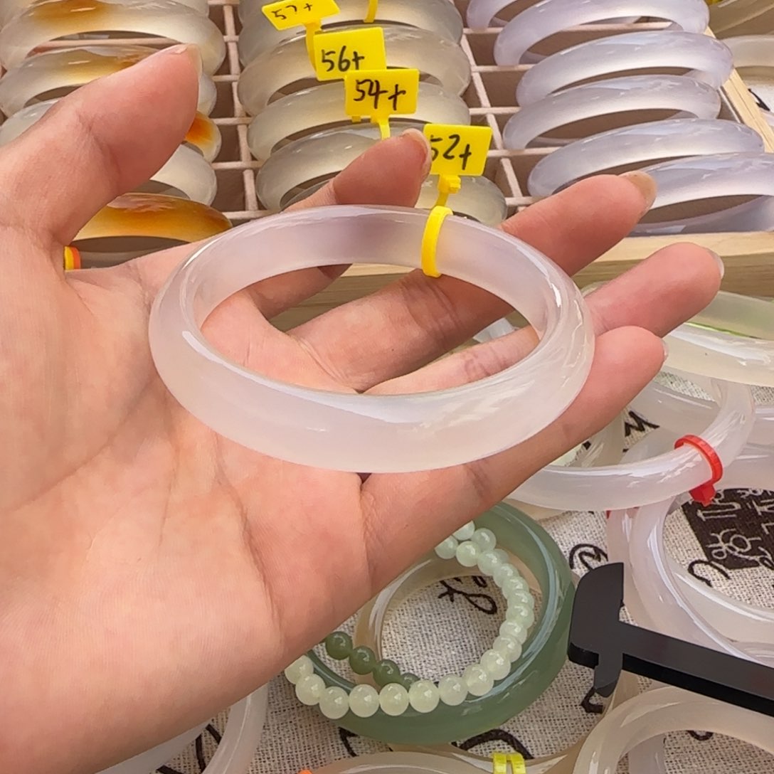 玛瑙/玉髓手镯未镶嵌E*