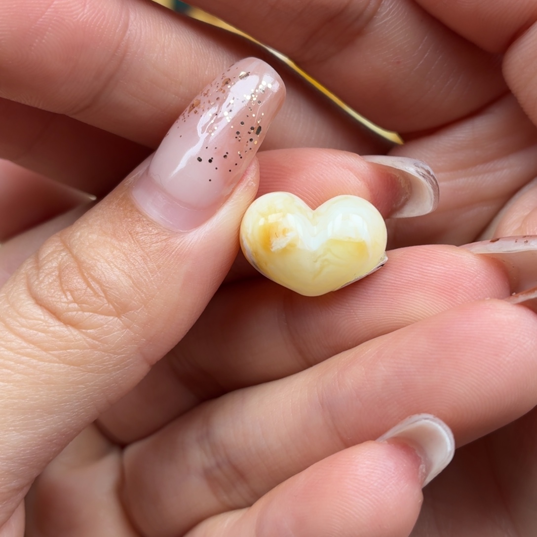 琥珀未镶嵌裸石蜜蜡