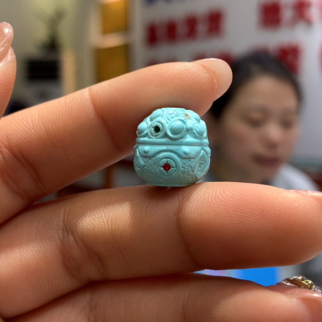 绿松石配饰未镶嵌