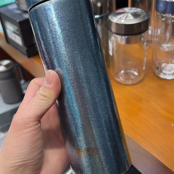 匡迪 。66-480-5902蓝  钛杯 