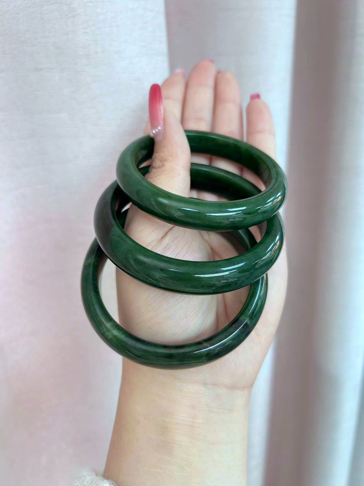 新疆和田玉碧玉正宽手镯多样性发一支