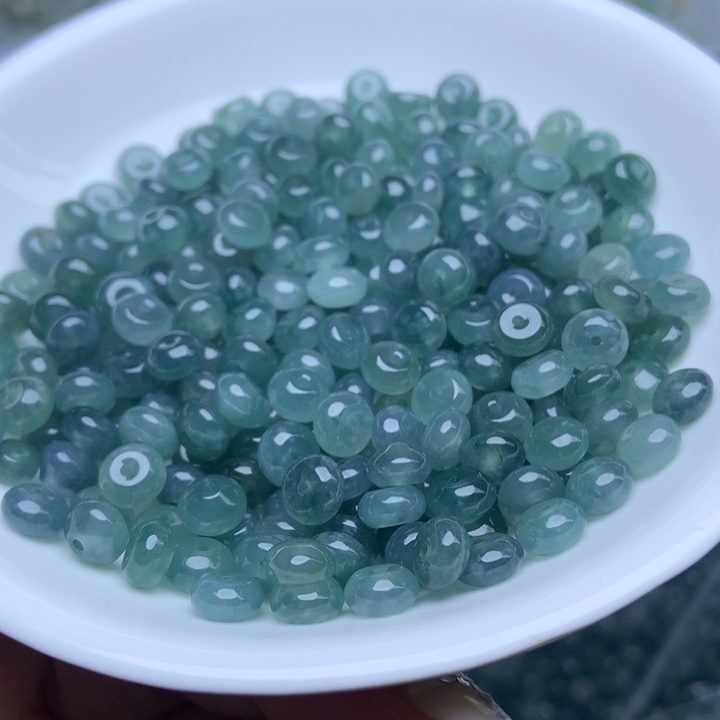 散珠翡翠卡3.5乘6.4冰蓝水鼓珠50个单圈