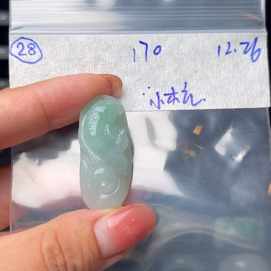 小***哥定制翡翠未镶嵌年年有鱼