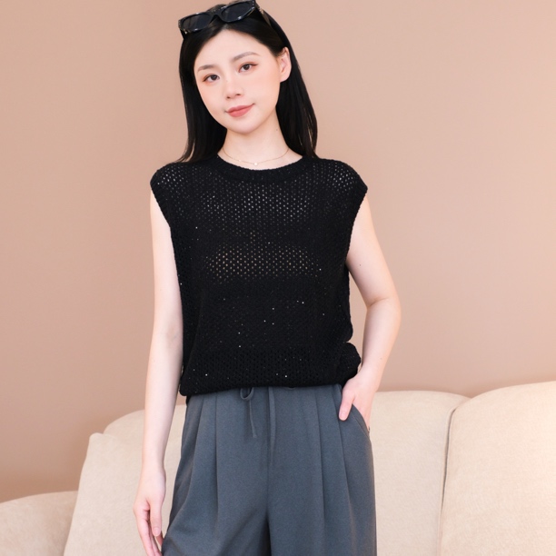 GIRDEAR/哥弟春夏新款时尚质感百搭复古镂空无袖针织T恤女 138026