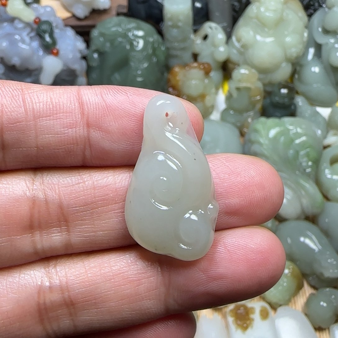 未镶嵌和田玉挂件