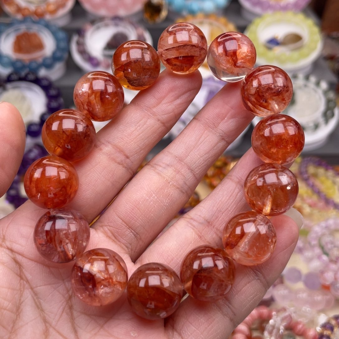 水晶手链未镶嵌余***?红胶花