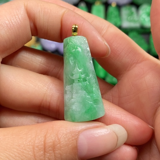 颈饰未镶嵌翡翠吊坠