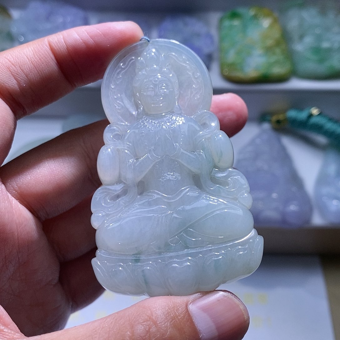 【闪购商品】翡翠颈饰未镶嵌度母