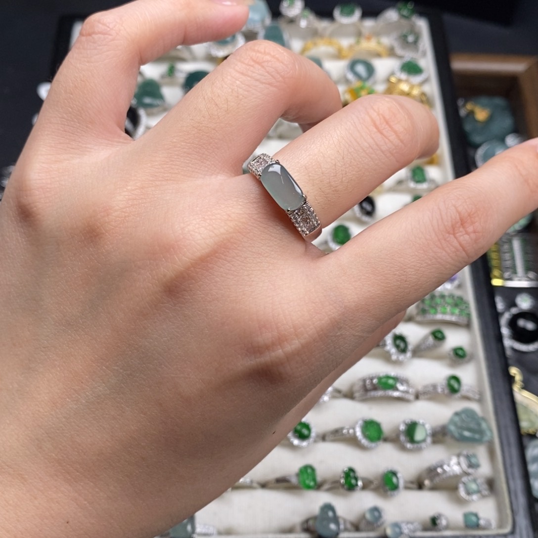 未镶嵌挂件翡翠翡翠