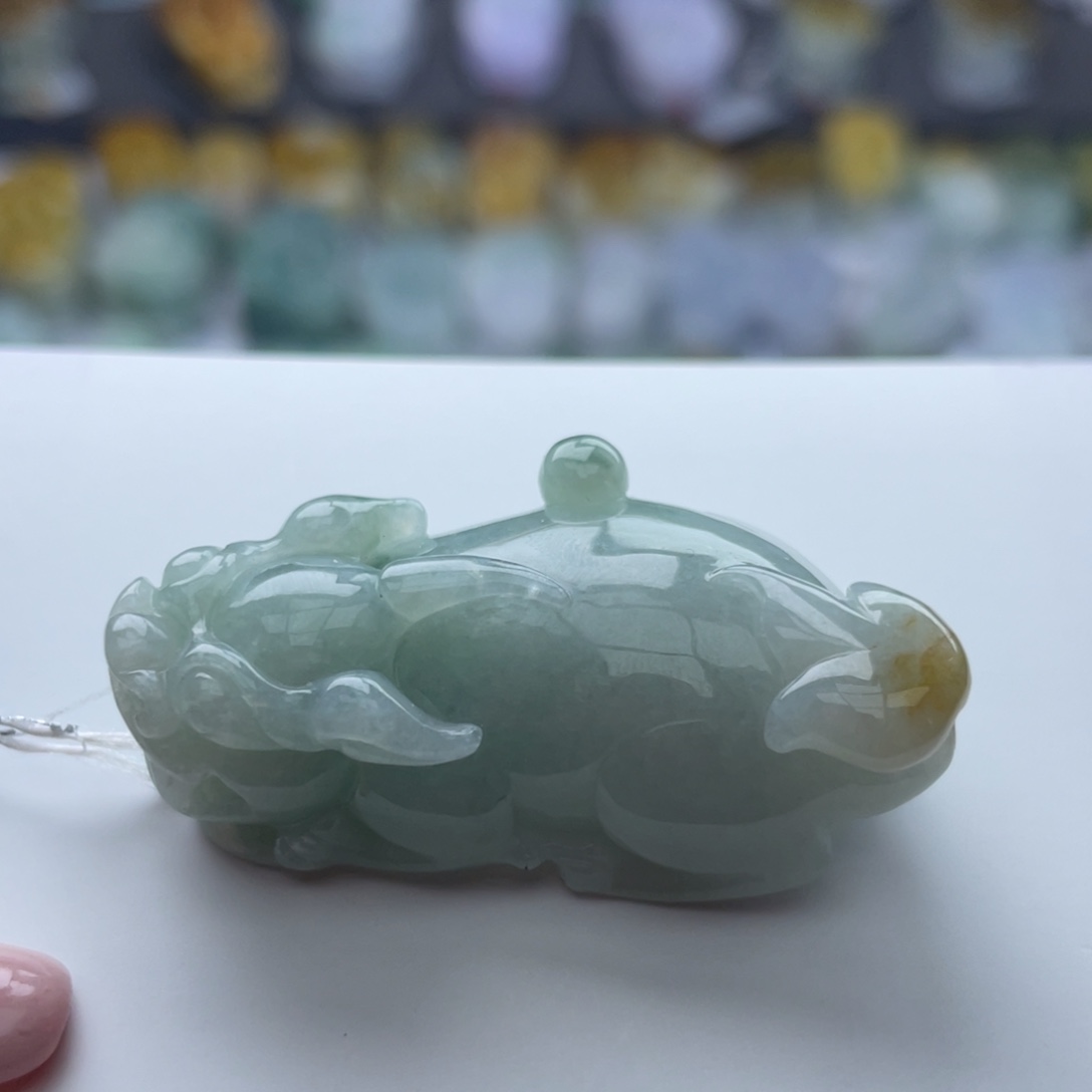 翡翠颈饰未镶嵌貔貅