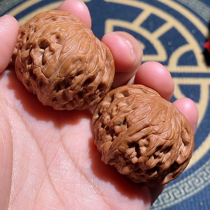 【闪购商品】文玩核桃吊坠磨盘