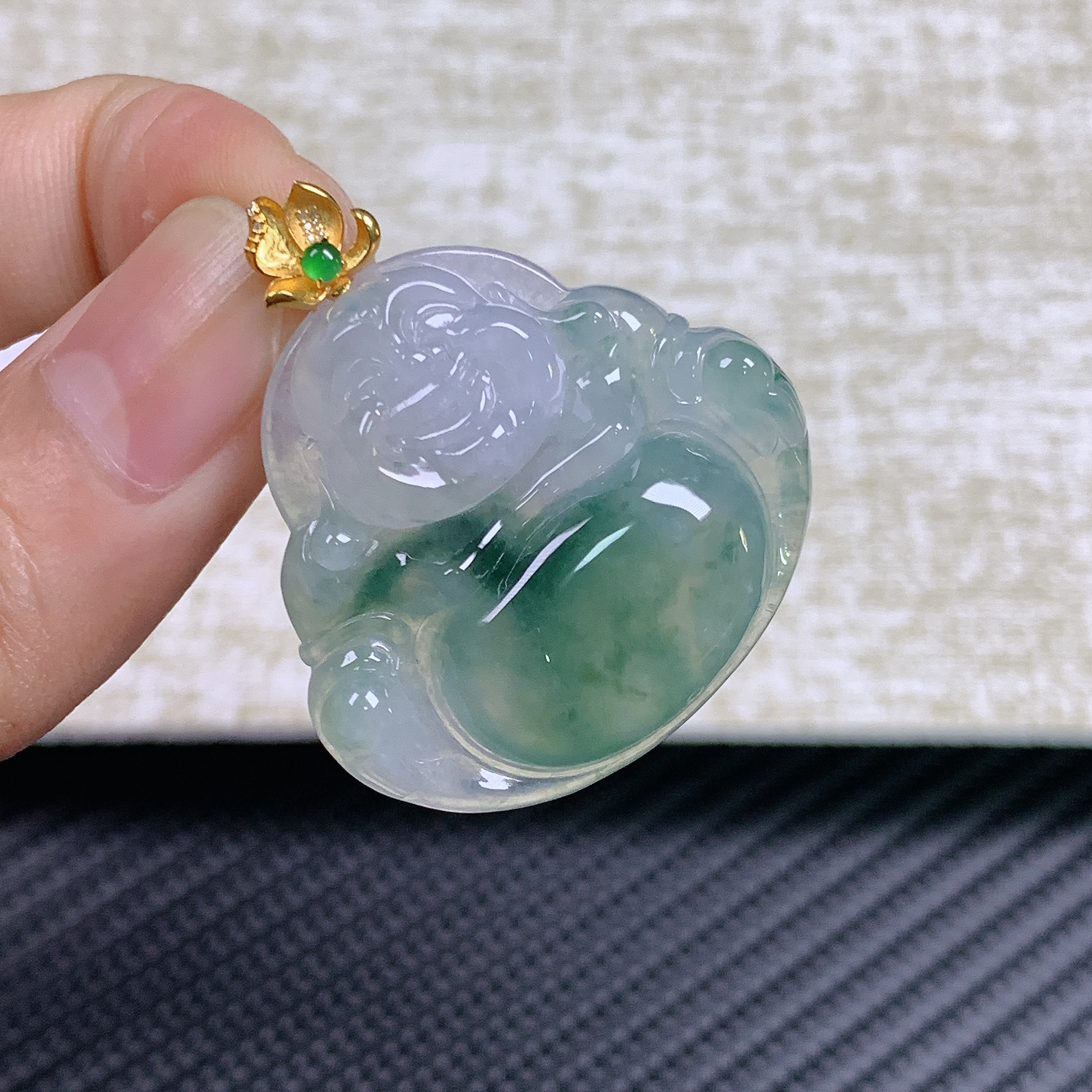 缅甸天然A货翡翠18k金镶嵌冰润起胶飘绿佛公吊坠38.2x34.2x6.6