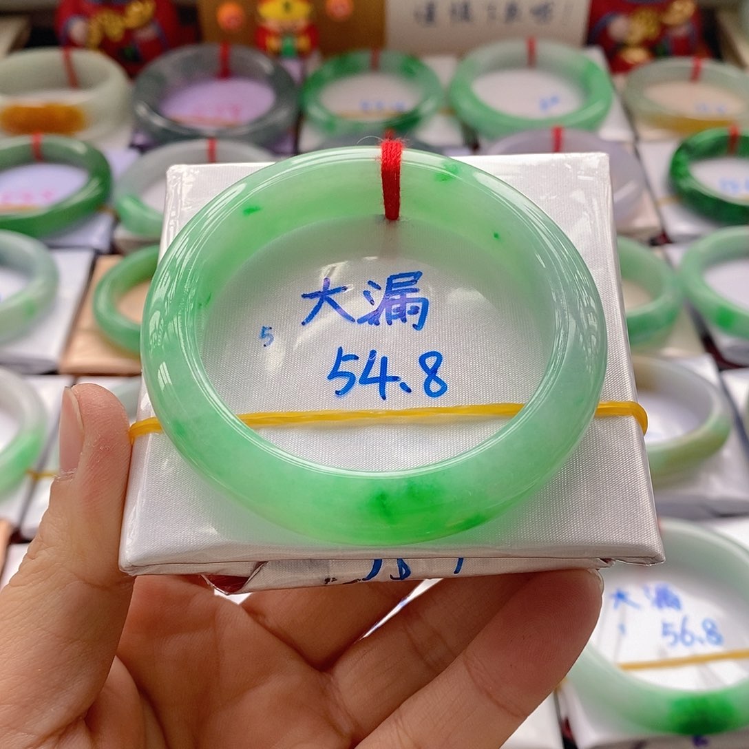 翡翠手镯未镶嵌5号