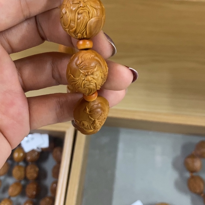 橄榄核手串/手链周派关公手串