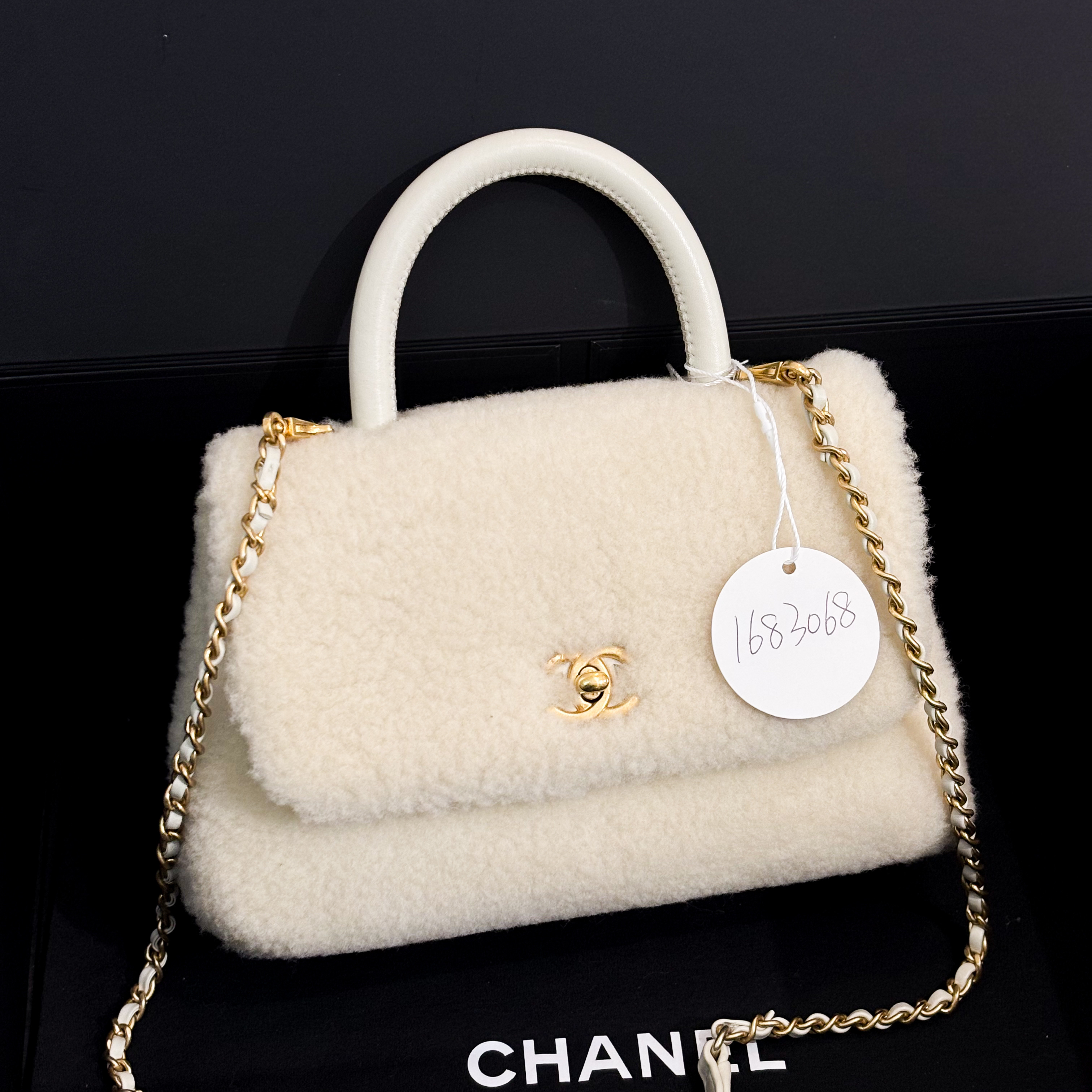 95新 Chanel/香奈儿 夏七中古/小鸡黄羊羔毛coco handle单肩包