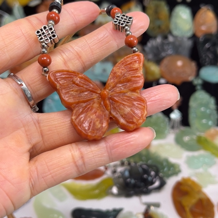 蛇纹石玉未镶嵌吊坠(赠链)