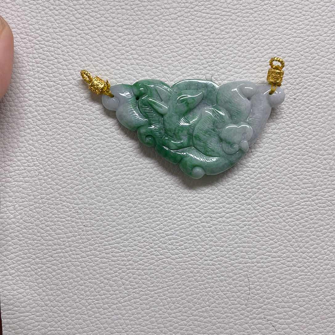 翡翠未镶嵌颈饰吊坠