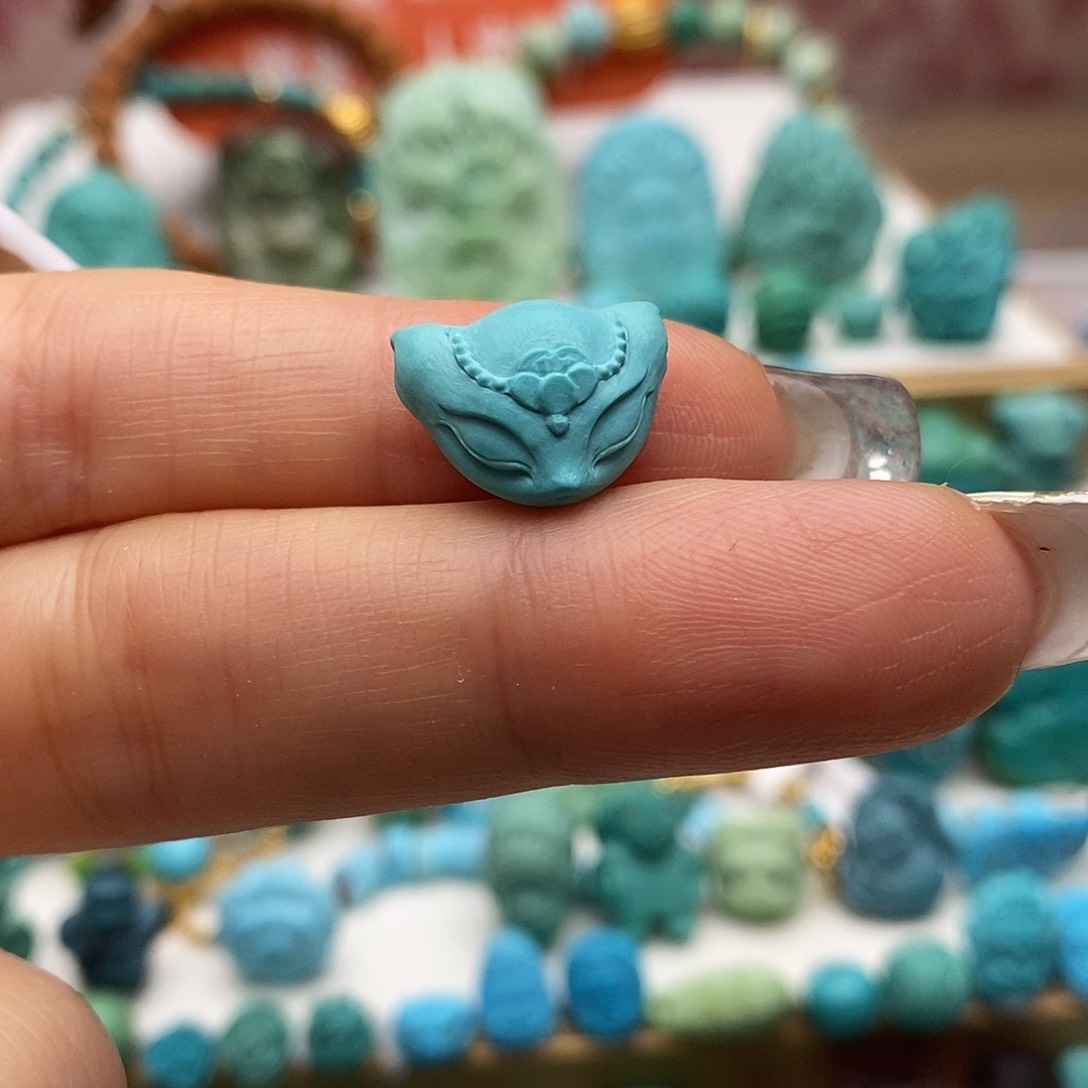 绿松石饰品未镶嵌