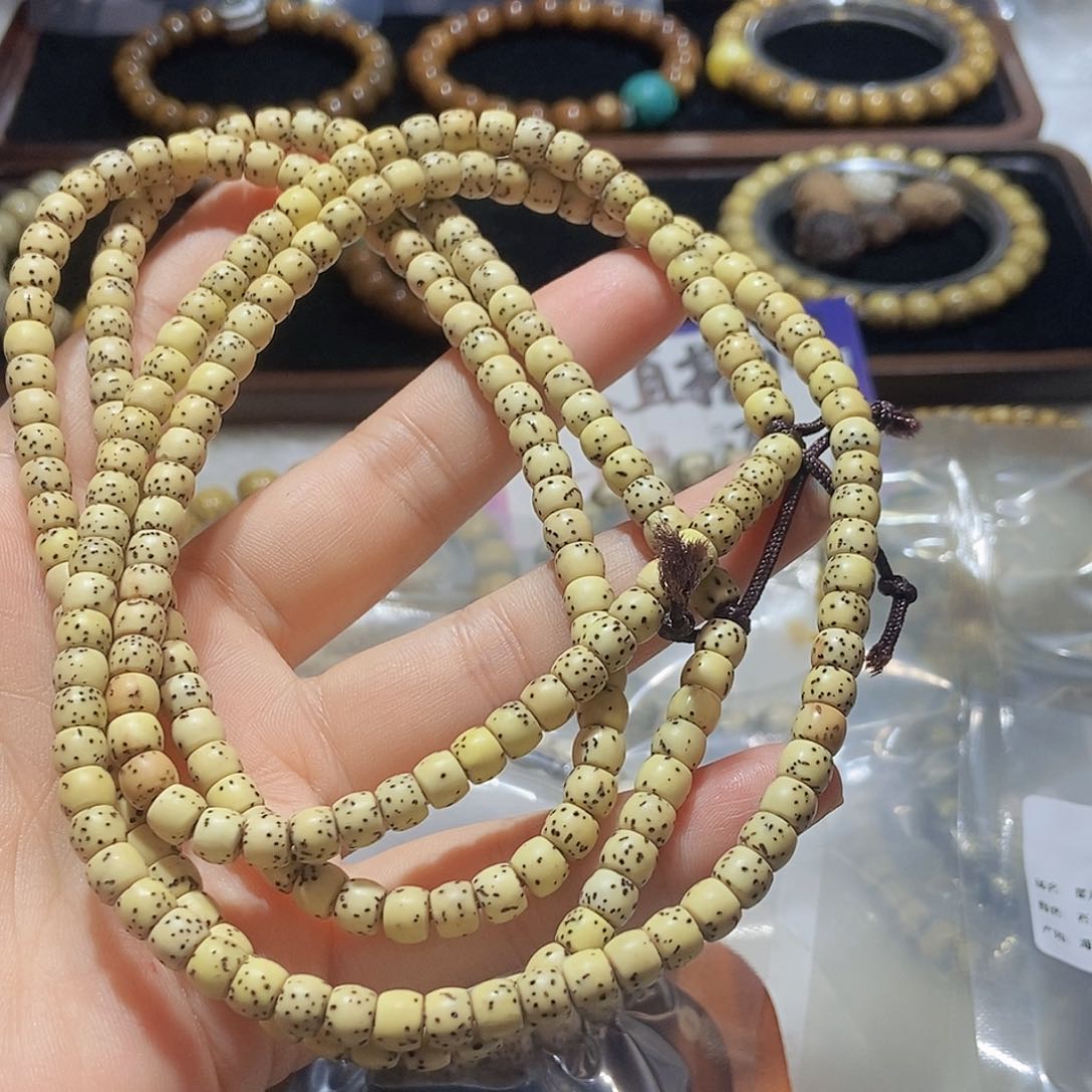 星月菩提手串潦*藏式直切6x 5