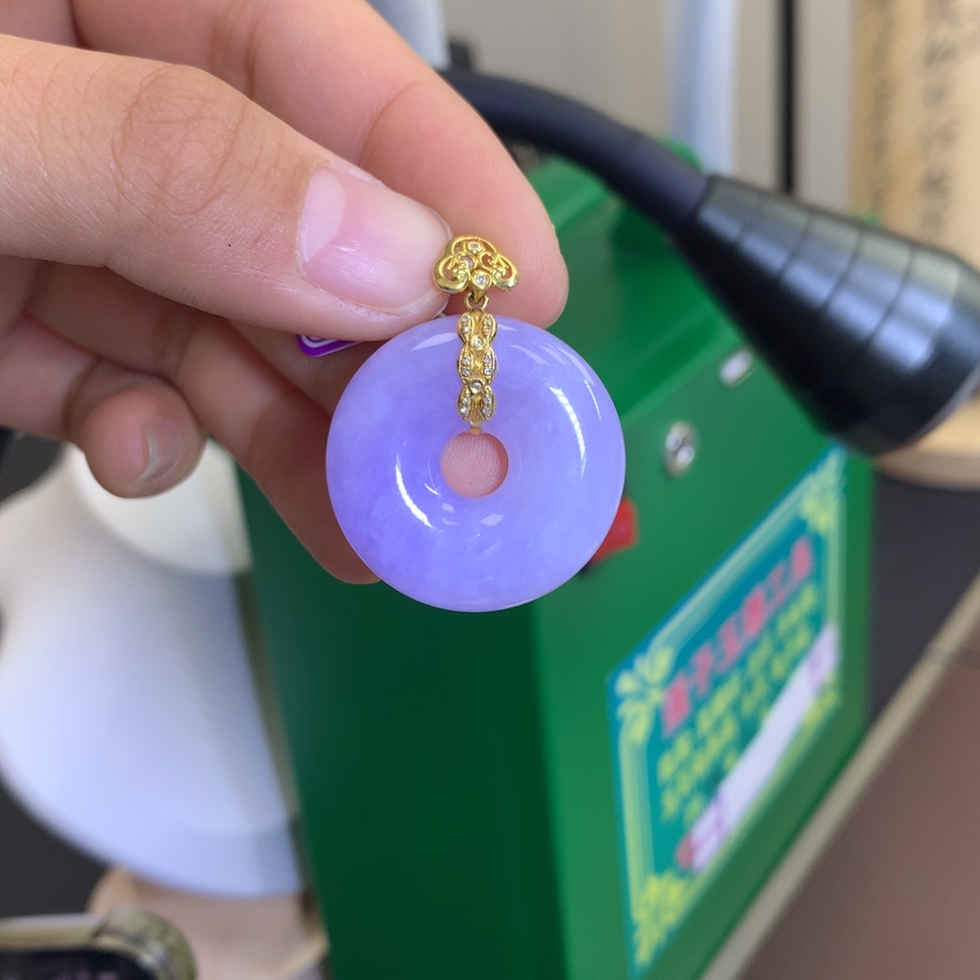 翡翠颈饰18K金镶嵌L****丹翡翠