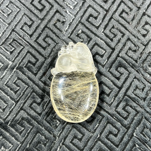 天然水晶纯手工雕刻金发晶貔貅无事牌吊坠精美项链